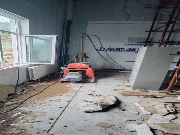 新蔡地基基础下沉墙体裂缝加固注浆顶升施工